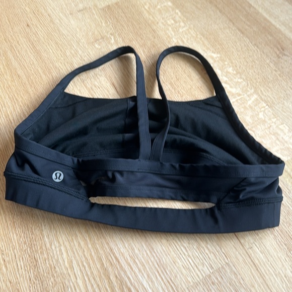 Authentic Lululemon sports bra - Picture 4 of 4